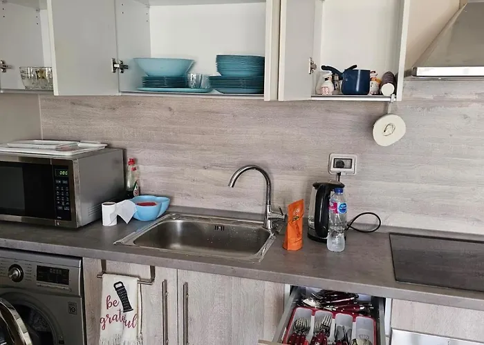 Mangroovy- 1br Bleu Ciel Apartment