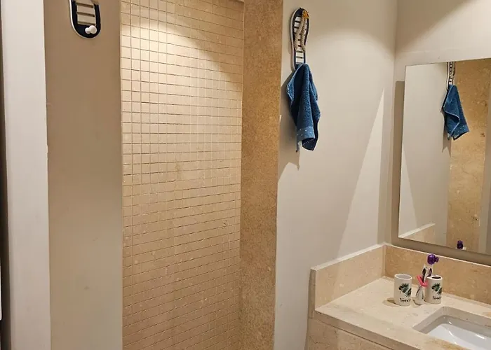 Mangroovy- 1br Bleu Ciel Apartment